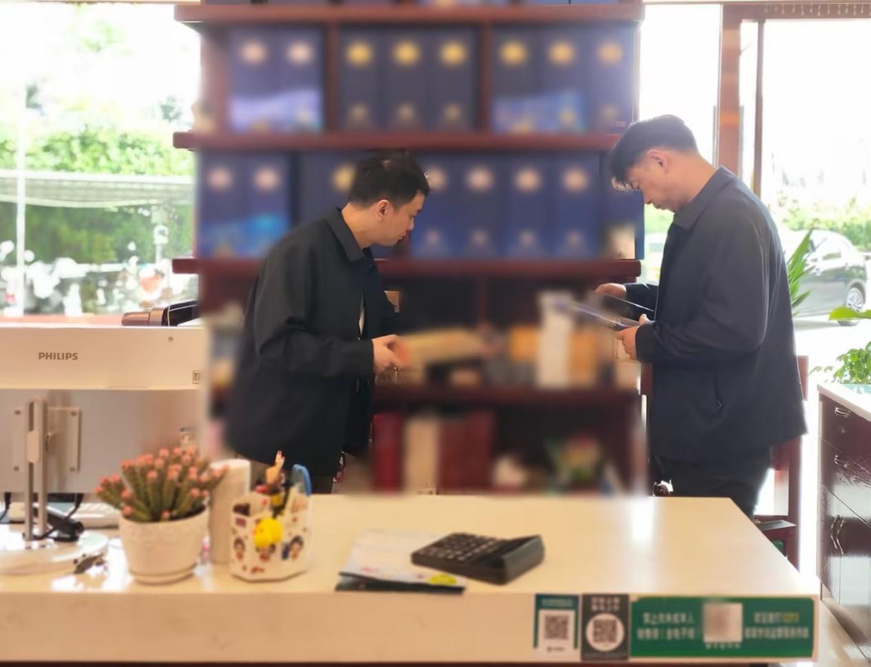华体会体育官方入口-赛场外的“助攻手”